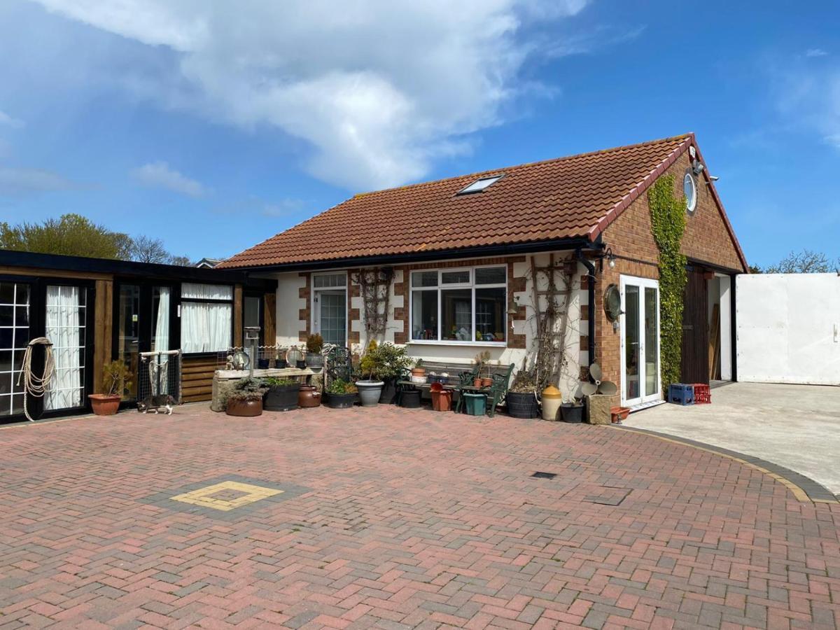 Thorncroft - Adults Only *