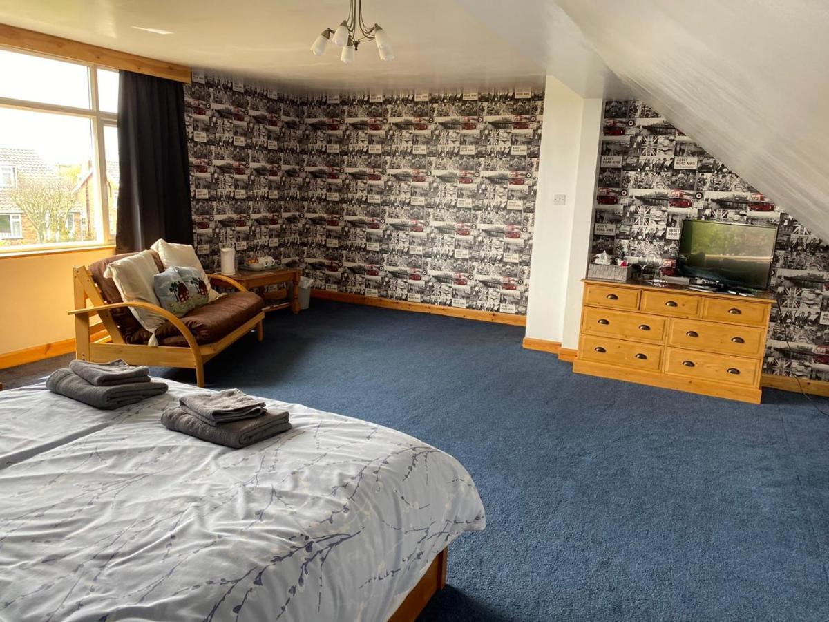 Thorncroft - Adults Only